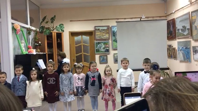 Праздник в музейно-выставочном центре смотреть онлайн