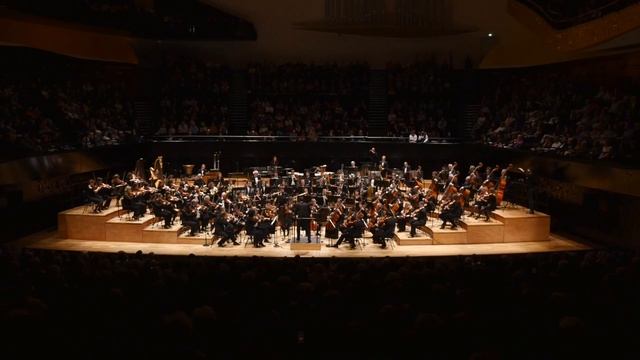 #concert Les Tableaux d'une exposition de Moussorgski par l'Orchestre national d'Île-de-France смотреть онлайн