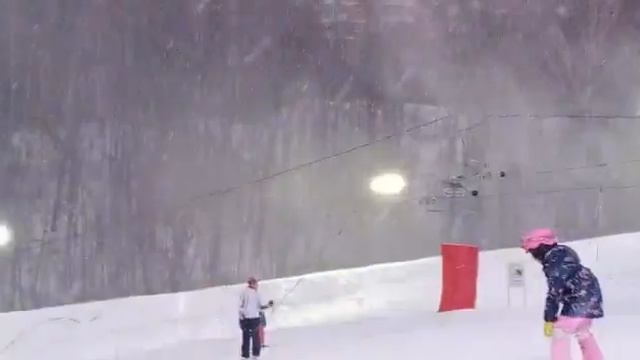 Тренировка 28.12.2022, горные лыжи Куркино! смотреть онлайн