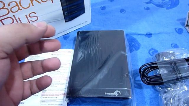 Внешний жесткий диск Seagate Backup Plus Desktop STCA 4000200 4TB Unpuck Unboxing смотреть онлайн