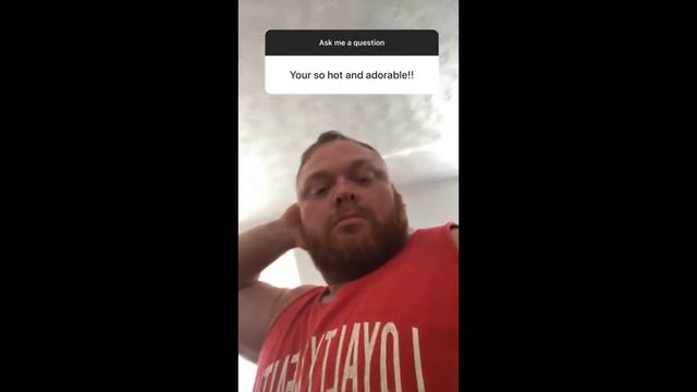 Benedikt Magnússon - Instagram Q&A - "You're hot" смотреть онлайн