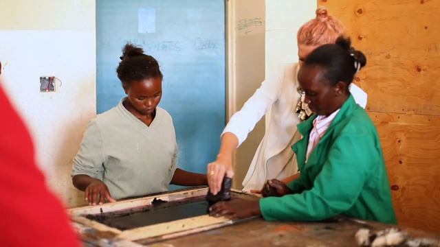 sass & bide in KENYA смотреть онлайн