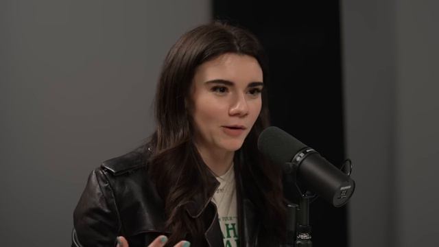 Confronting ‘The Female Ben Shapiro’ | Brett Cooper смотреть онлайн