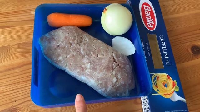 Живем на 10000р. День 9. Меню: оладьи на кефире, макароны по-флотски, капуста с сосисками.26.01.202 смотреть онлайн