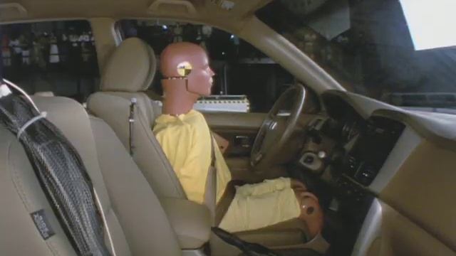 2006 Honda Pilot side IIHS crash test смотреть онлайн