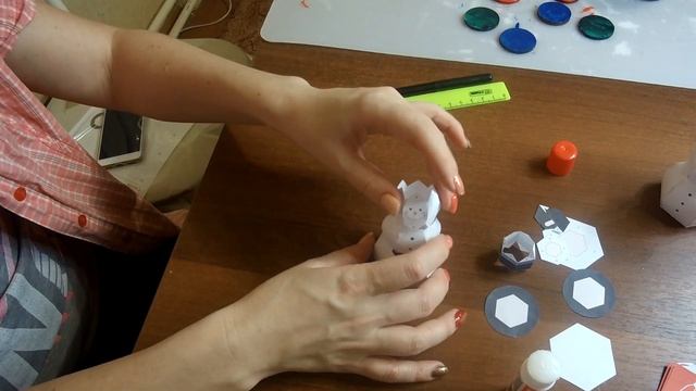 НОВОГОДНИЙ ДЕКОР СВОИМИ РУКАМИ/DIY идеи на Новый год 2022! Снеговик из бумаги! Деревянные украшения смотреть онлайн