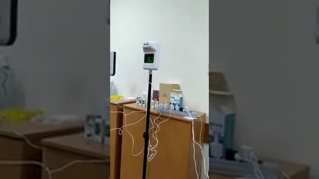 Стационарные бесконтактные инфракрасные термометры на штативе смотреть онлайн