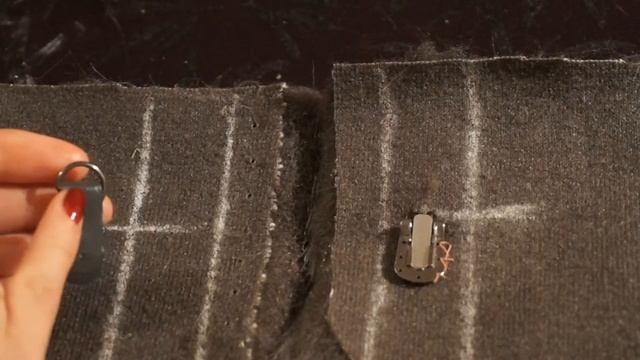 Шью экошубу по Бурде: Шубный крючок - как пришить. Тренируюсь пришивать крючок для шубы. смотреть онлайн