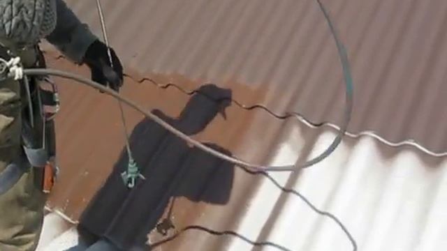 Покраска шифера (1-й слой). Цвет: темно-коричневый. 2012 г. - SHIFER.by смотреть онлайн