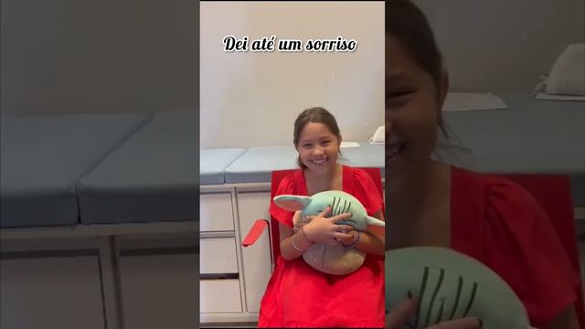 Colocando brincos novos смотреть онлайн