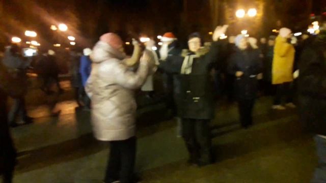 Полевые цветы соберу в букет!!!Танцы в парке Горького!!!Харьков 2022 смотреть онлайн