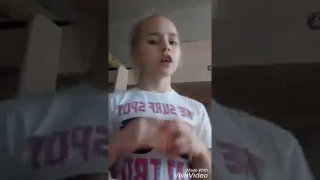 СОНЯ ПОЁТ ПЕСНИ НА ЛУНЕ /malinka vitAminKa смотреть онлайн