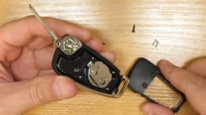 Замена батарейки в выкидном ключе ВАЗ, стиль Ауди