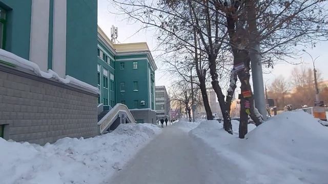 НОВОСИБИРСК/ПРОГУЛКА ПО МАРШРУТУ:ОКТЯБРЬСКИЙ РЫНОК (УЛ.ГУРЬЕВСКАЯ)-ГПНТБ(УЛ. КИРОВА)/ОКТЯБРЬСКИЙ Р/ смотреть онлайн