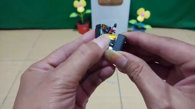 Cara ganti Batere Internal kamera mini SQ8, SQ11, SQ13, SQ23 dan sejenisnya смотреть онлайн