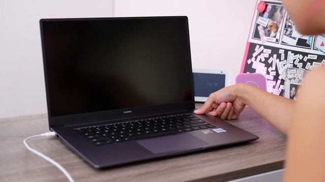 Huawei Share: The Airdrop alternative! + Huawei Matebook D 15 unboxing смотреть онлайн