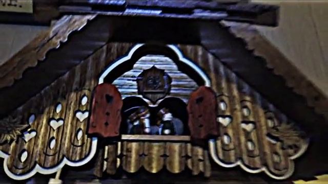 Швейцарские настенные часы с кукушкой смотреть онлайн