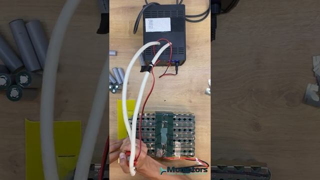 Увеличение ёмкости аккумулятора для электроскутера, электровелосипеда. Обман! смотреть онлайн