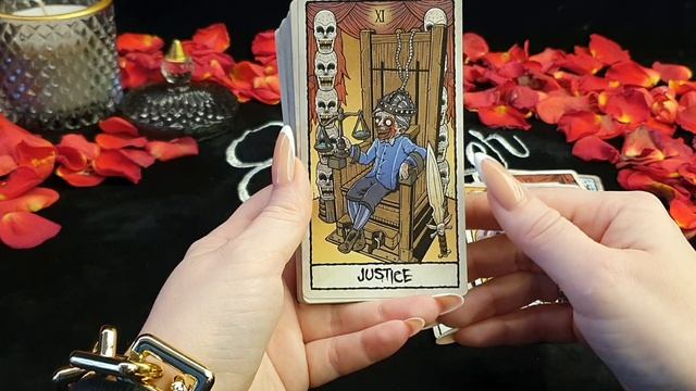 Обзор колоды "The beauty of horror". English subtitles смотреть онлайн
