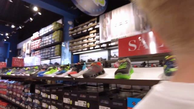 Ирландия / Деревня аутлет/ Покупки / Подарок учителю / Kildare Village смотреть онлайн