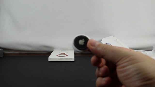 Apple AirTags and Apple AirTag Leather Key Ring | Unboxing, Pairing, and Setup смотреть онлайн