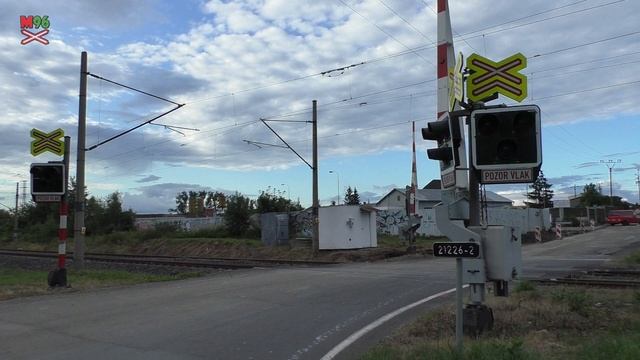 Železniční přejezd Cheb-Hradiště - 7.7.2021 / Czech railroad crossing смотреть онлайн