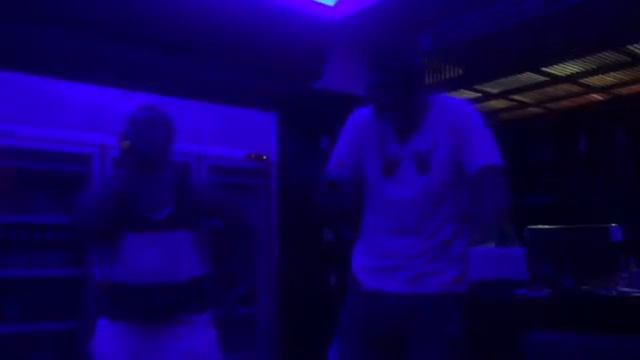 Первый на Пхукет Караоке - бар «Каракатица" смотреть онлайн