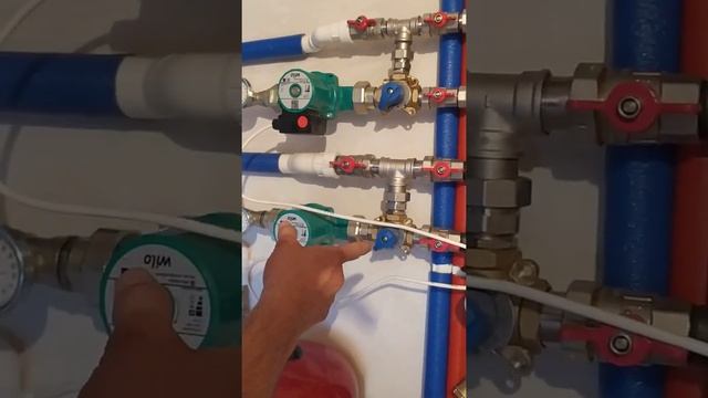 ОЦЕНИТЕ КОТЕЛЬНУЮ ДОМА #КОТЕЛЬНАЯ #КОТЕЛЬНОЕОБОРУДОВАНИЕ #Услугисантехника смотреть онлайн