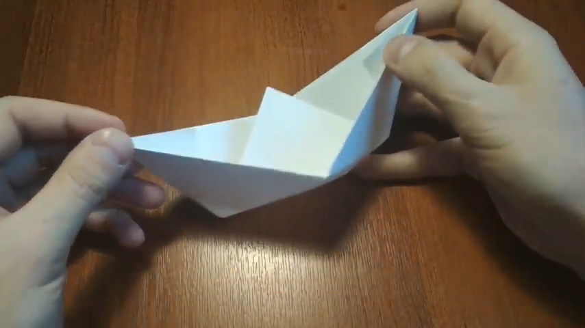 Как сделать бумажный кораблик. Оригами - лодочка. смотреть онлайн