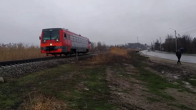 рельсовыйавтобус РА1-0079 сообщением Кавказкая-Ставрополь и приветливая бригада. смотреть онлайн