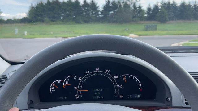 2004 Mercedes-Benz S500 Start-up And Drive