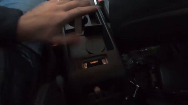 Восстанавливаю сам декор вставки в салоне, под шлифованный алюминий, Audi A C6 смотреть онлайн