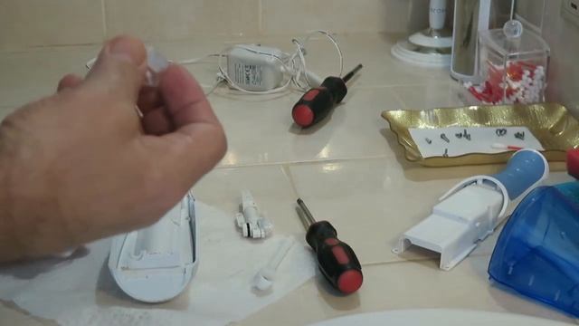Ирригатор полости рта Waterpik WP-450 E. Разборка,профилактика,ремонт. смотреть онлайн
