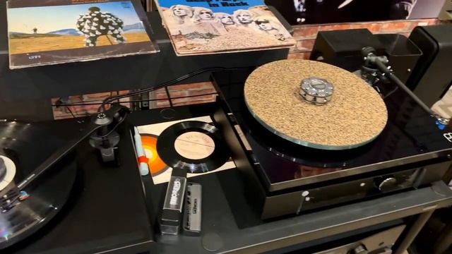 Новинки сезона - Roksan Attessa Turntable и JBL 4309 ! смотреть онлайн
