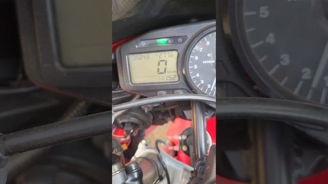 Honda Cbr 954 RR Cold Start смотреть онлайн