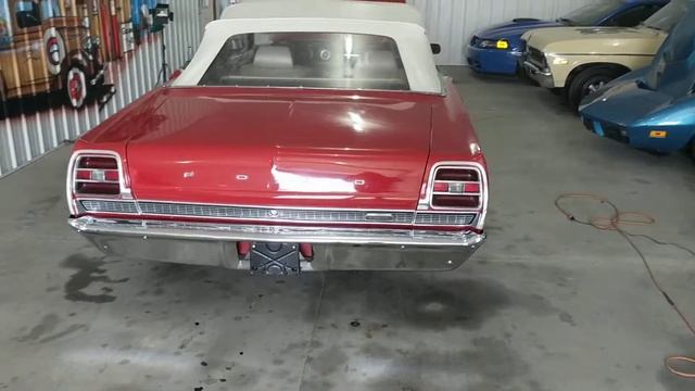 Classic car: Check out this 1969 Ford Torino GT Convertible смотреть онлайн