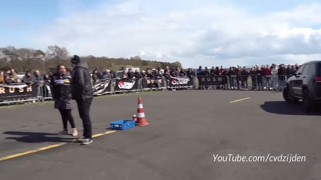 Jeep Cherokee Trackhawk Vs Lamborghini Huracan EVO