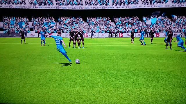 PS3 FIFA 15 РОЙС ИСПОЛНЯЕТ ШТРАФНОЙ!!! смотреть онлайн