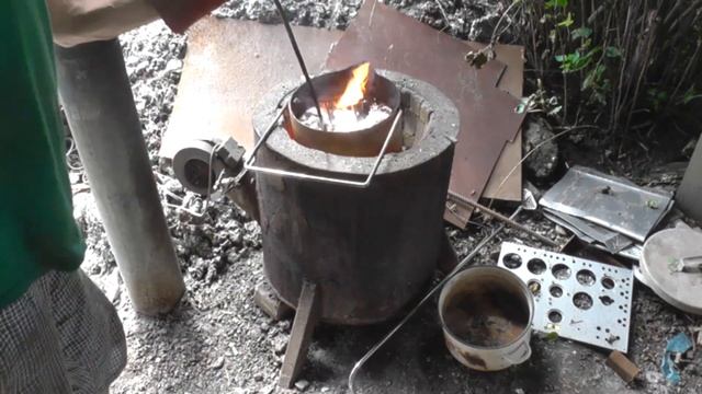 Прямая плавка алюминия и заливка плиты открытым способом. Часть 2 смотреть онлайн