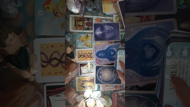 TAROSCOPE Sentimental? MESSAGES LOVE ? 3 CHOIX?Balance♎ Verseau♒ Gémeaux♊ смотреть онлайн