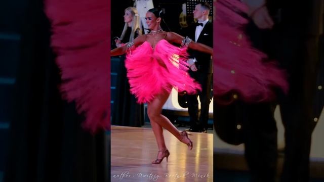 ? #ROYALBALL2023 ?Юниоры 2 - Open La - Vinokur Daniil & Alexandra Anpilogova смотреть онлайн