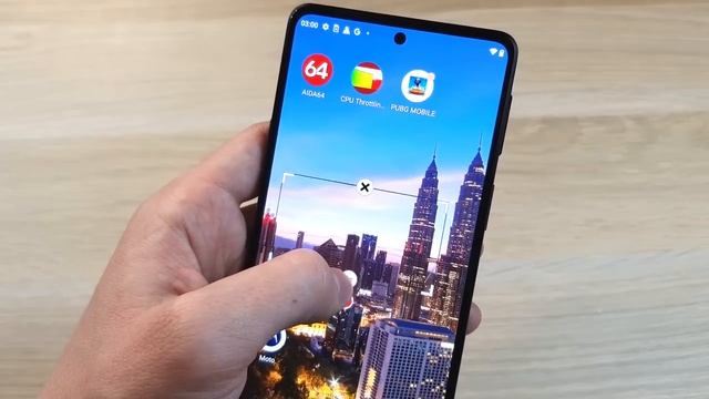 MOTOROLA EDGE 20 - ГОДНОСТЬ НА 100% ЗА СВОЮ СТОИМОСТЬ! смотреть онлайн