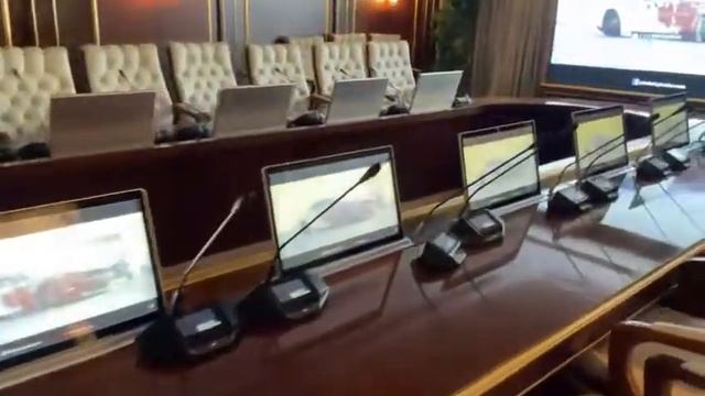 Woxcon - 21,5'' Motorized Monitor Lift Paperless Conference System смотреть онлайн