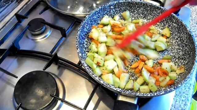 ПОПРОБУЙТЕ ЭТОТ ТЁПЛЫЙ ОВОЩНОЙ САЛАТ, БЫСТРЫЙ ВКУСНЫЙ УЖИН | Irina Belaja смотреть онлайн