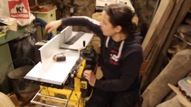 La raboteuse dégauchisseuse Dewalt D27300: indispensable ! смотреть онлайн