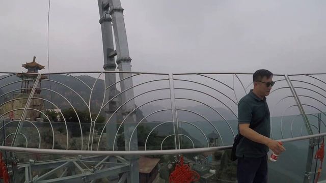 В Китай своим ходом. Стеклянная площадка, район Пингу, место Шилинься. Май 2018г. Часть 16-я. смотреть онлайн