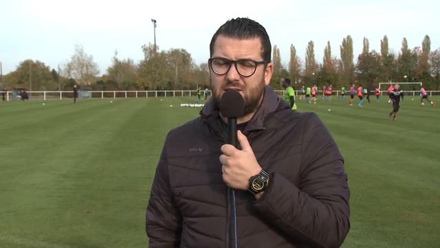 Entrainement à Villiers-en-Plaine смотреть онлайн