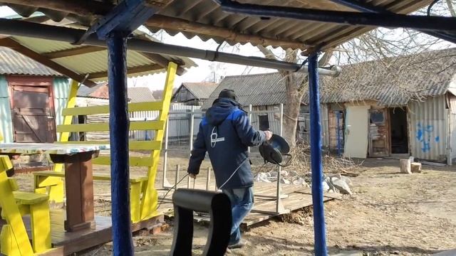 МЫ ПЕРЕДЕЛАЛИ КРОВАТЬ | КАК ЖИВЕТ ДЕРЕВНЯ ЗИМОЙ смотреть онлайн