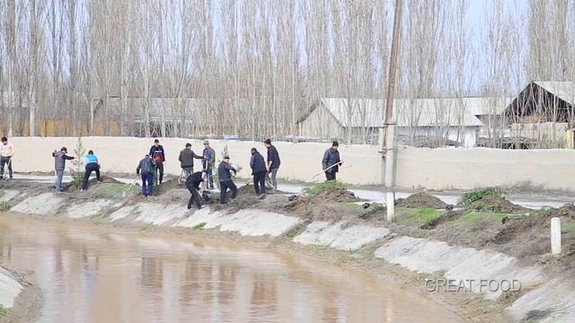 Mutual support of UZBEK PEOPLE | Uzbek Pilaf смотреть онлайн