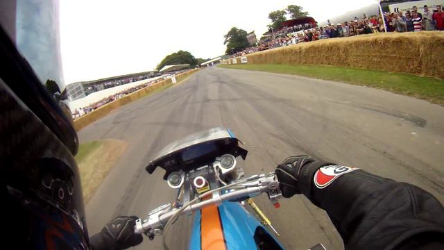 Going up the Hill at Goodwood 2015 смотреть онлайн